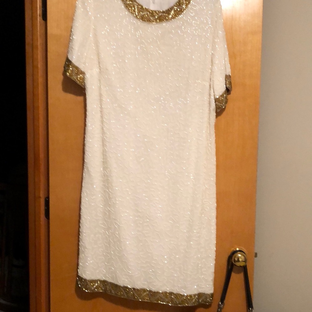 18W Dress Beaded and clean. This is an older dress.